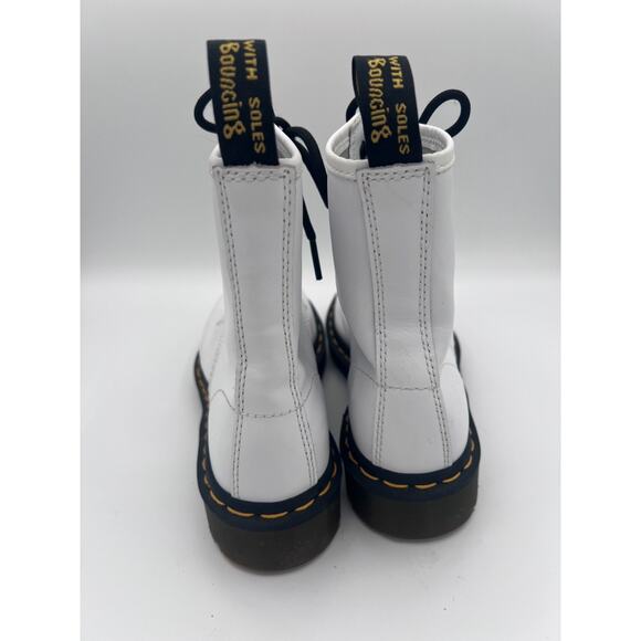 Dr Doc Martens 11822 White Leather Lace Up Boot Women’s Size US 6 Medium - Picture 4 of 6
